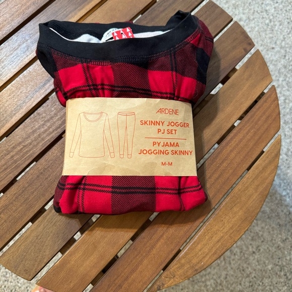 Ardene Plaid Skinny Jogger Pj Set /NWT - Picture 9 of 11